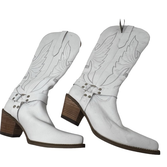 DINGO | Heavens To Betsy Leather Boots White Cowboy Edgy Eagle Leather Heel - Picture 1 of 7